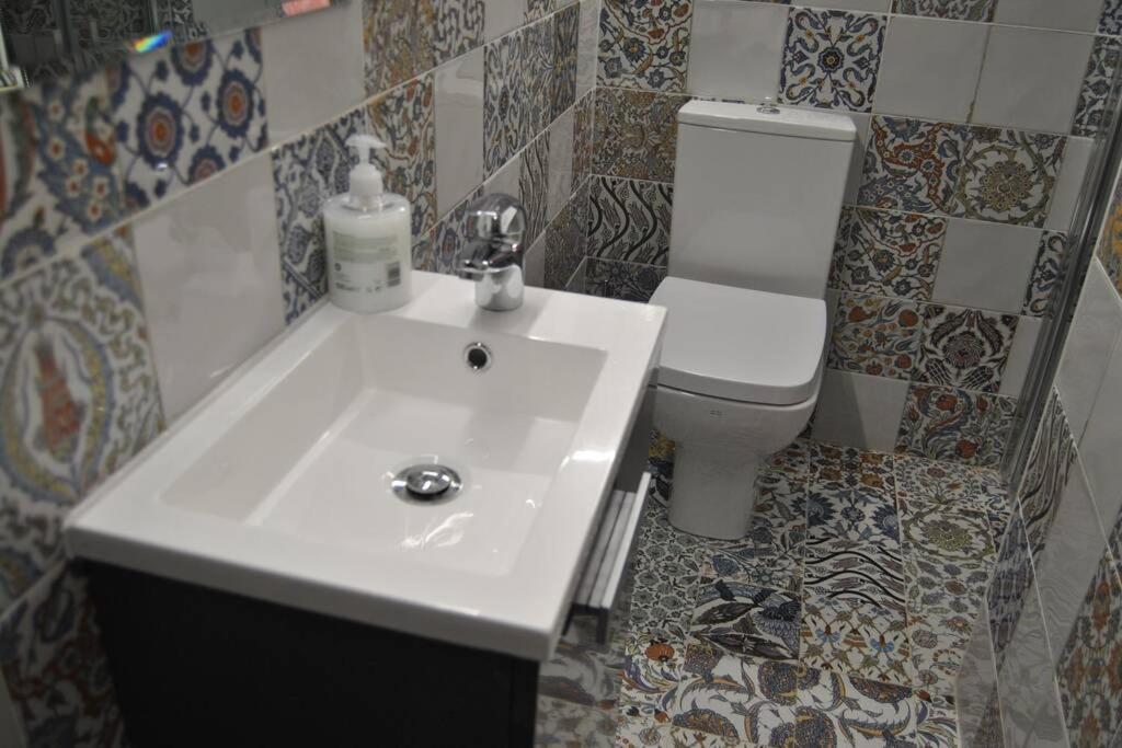 Casa Rural Mansion Adela Con Piscina Y Jacuzzi Collado Mediano المظهر الخارجي الصورة